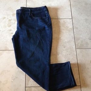 Chico’s Ankle So Slimming Girlfriend Slim Leg Ankle size 3.5R